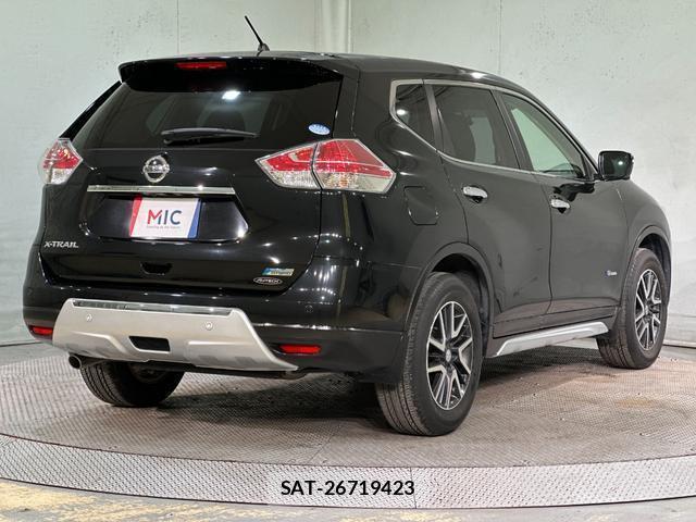 Nissan X-TRAIL 2015-07 7823248-14