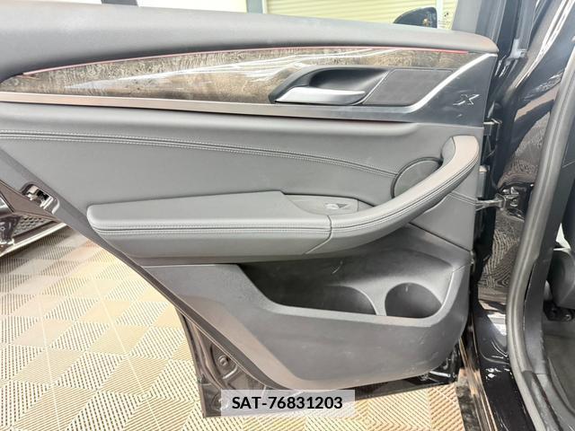 Bmw X4 2021-05 7816919-13