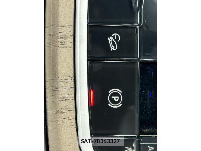 Bmw X7 2021-06 7812092-12