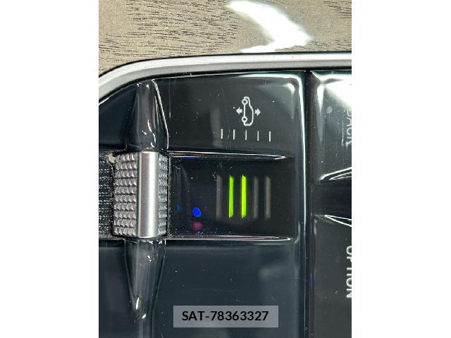Bmw X7 2021-06 7812092-13