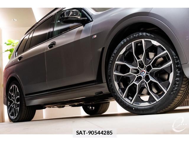 Bmw X7 2023-04 7814752-5