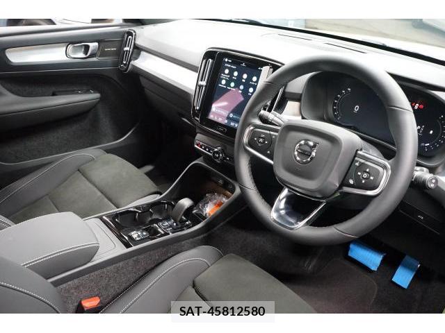 Volvo XC40 2026-03 7813703-2