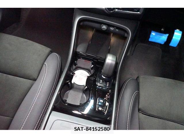 Volvo XC40 2026-03 7813704-7