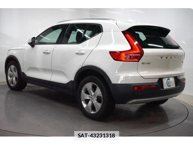 Volvo XC40 2021-12 7813706-2