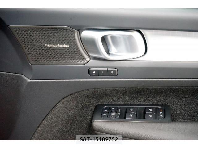 Volvo XC40 2026-03 7813707-9