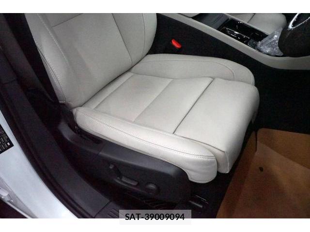 Volvo XC40 2026-03 7813708-13