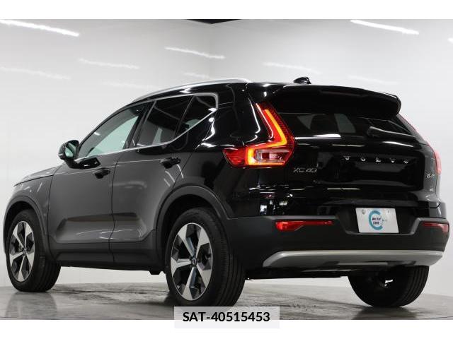 Volvo XC40 2023-07 7813709-1