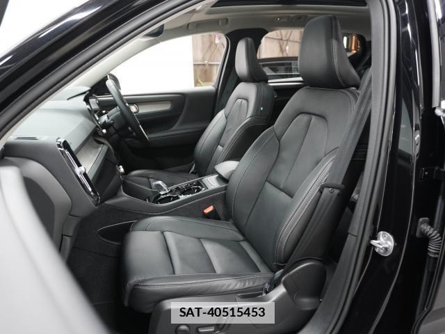 Volvo XC40 2023-07 7813709-12