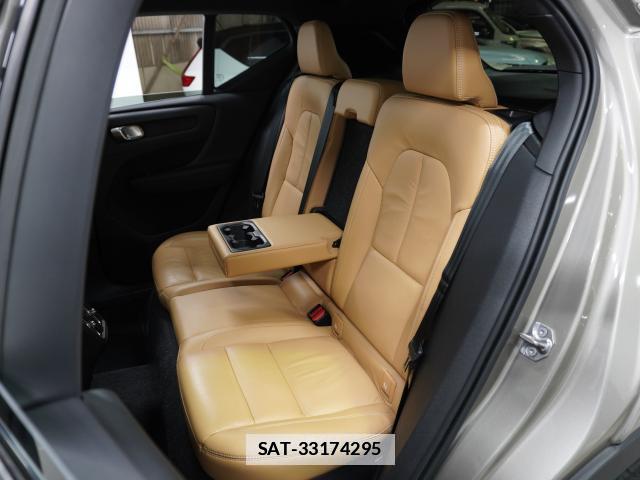 Volvo XC40 2021-09 7813712-12