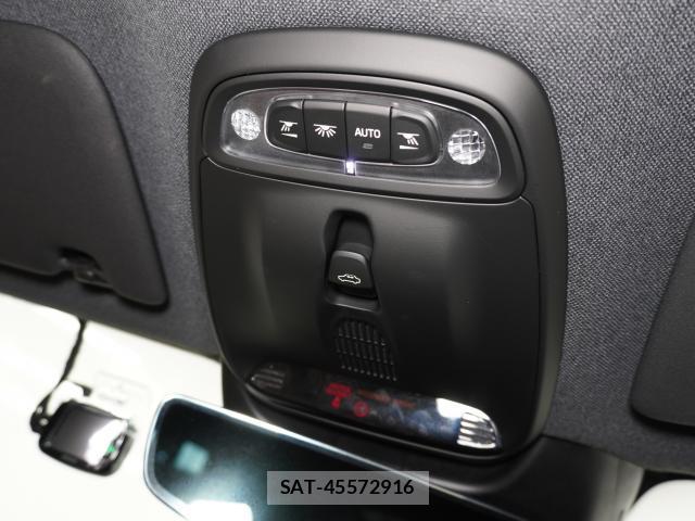 Volvo XC40 2022-02 7813713-11