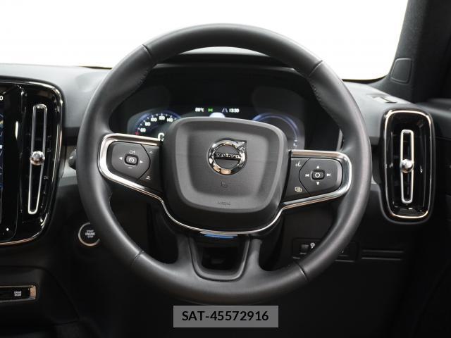 Volvo XC40 2022-02 7813713-3