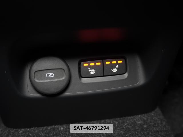 Volvo XC40 2019-08 7813714-11