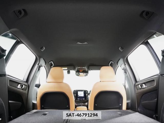 Volvo XC40 2019-08 7813714-14