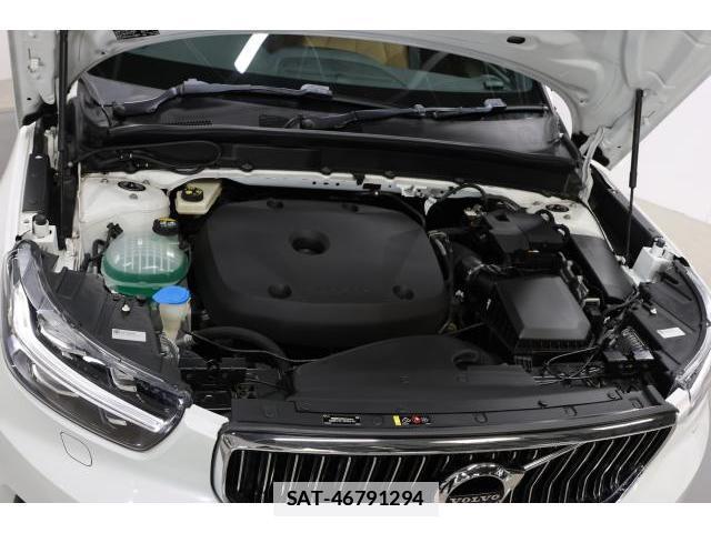 Volvo XC40 2019-08 7813714-15