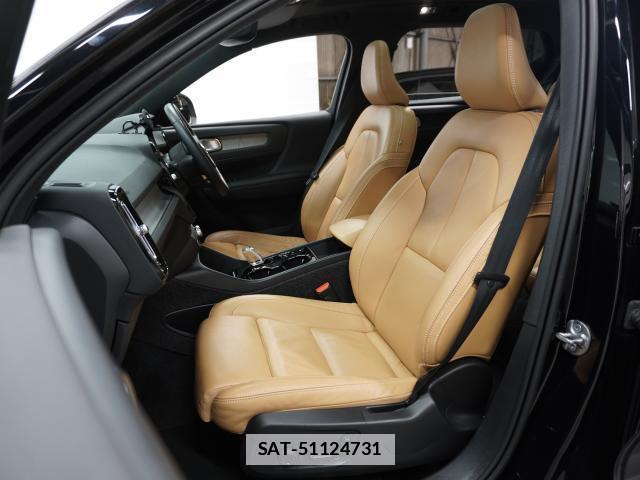 Volvo XC40 2021-12 7813716-11