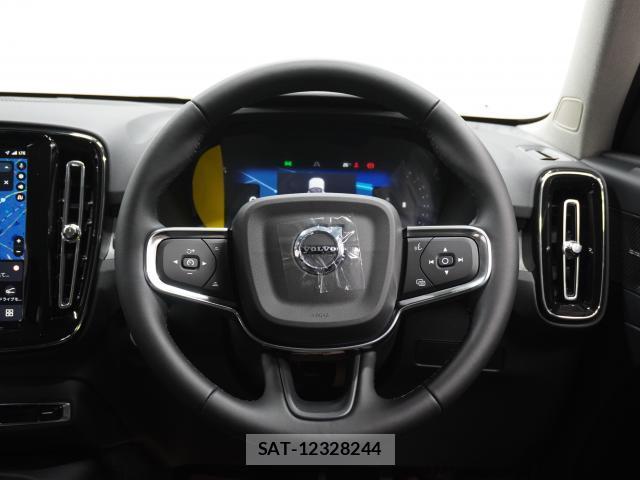 Volvo XC40 2026-03 7813717-3