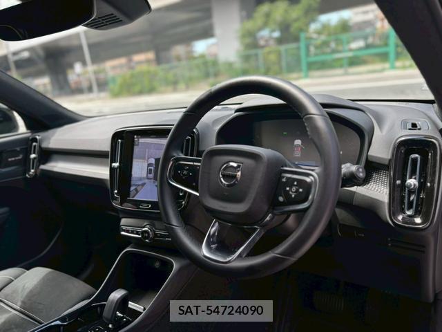 Volvo XC40 2022-11 7813875-14