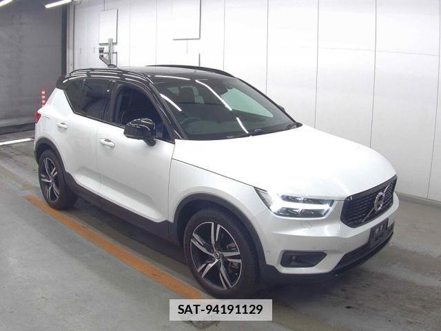 Volvo XC40 2020-09 7814899-4