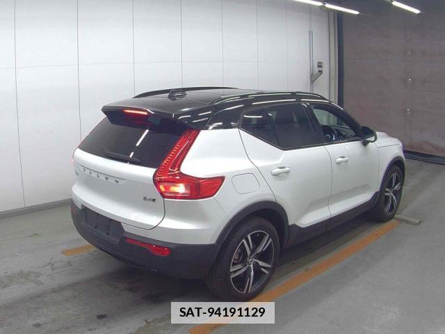 Volvo XC40 2020-09 7814899-5