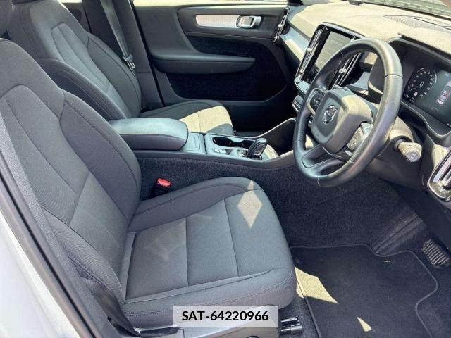 Volvo XC40 2021-05 7814951-5