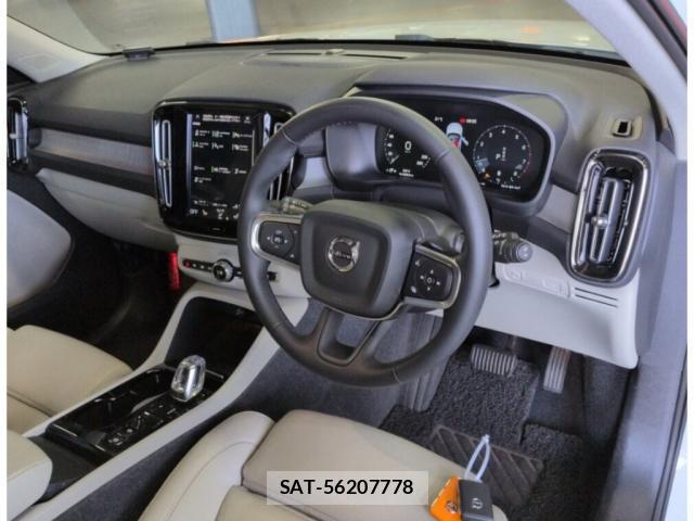 Volvo XC40 2022-01 7816424-2