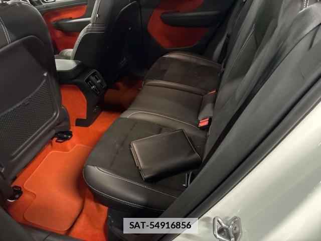 Volvo XC40 2021-05 7816606-4