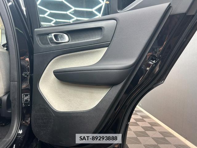 Volvo XC40 2019-12 7816932-5