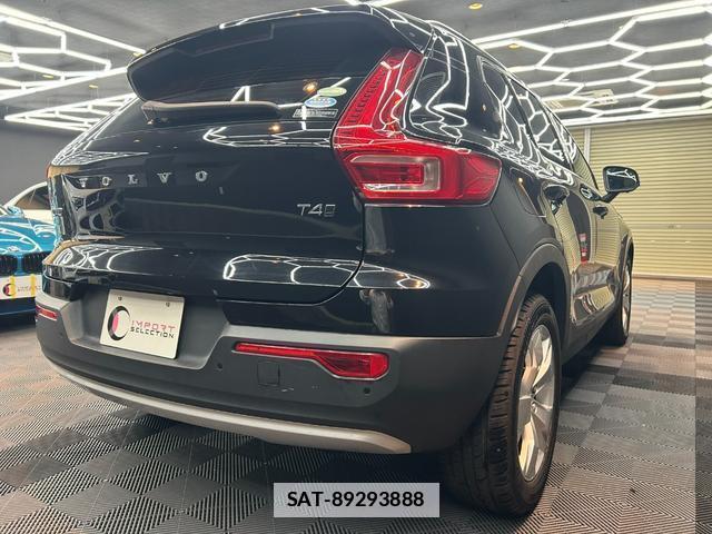 Volvo XC40 2019-12 7816932-8