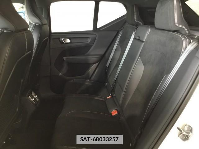 Volvo XC40 2021-04 7817803-12