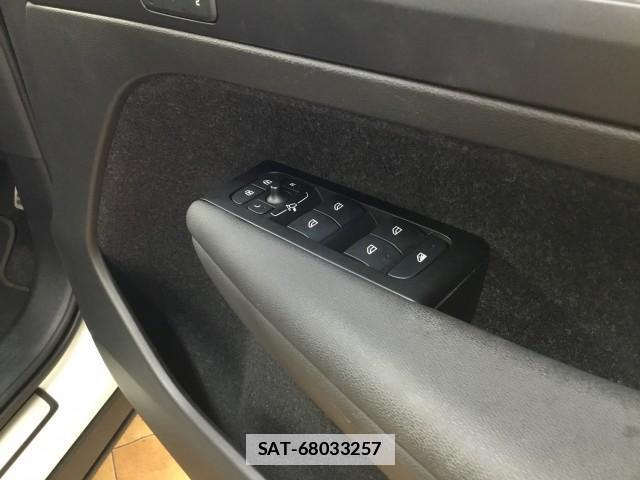 Volvo XC40 2021-04 7817803-18