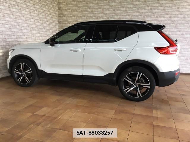 Volvo XC40 2021-04 7817803-6