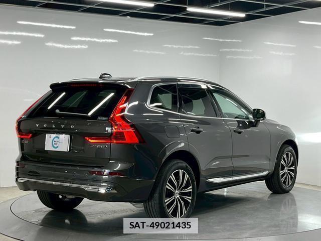Volvo XC60 2021-12 7813695-7