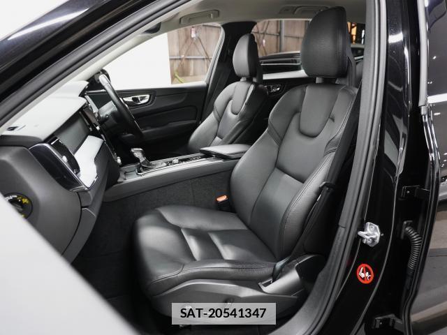 Volvo XC60 2018-05 7813701-11