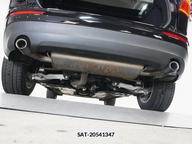 Volvo XC60 2018-05 7813701-15