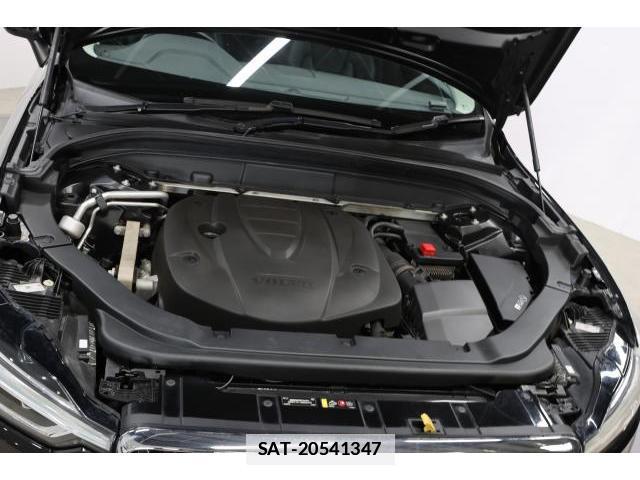 Volvo XC60 2018-05 7813701-16