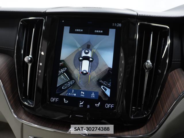 Volvo XC60 2018-09 7813715-6