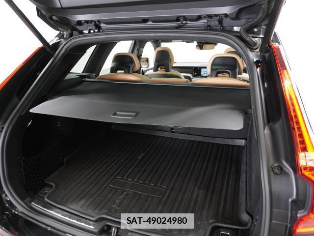 Volvo XC60 2017-11 7813733-15