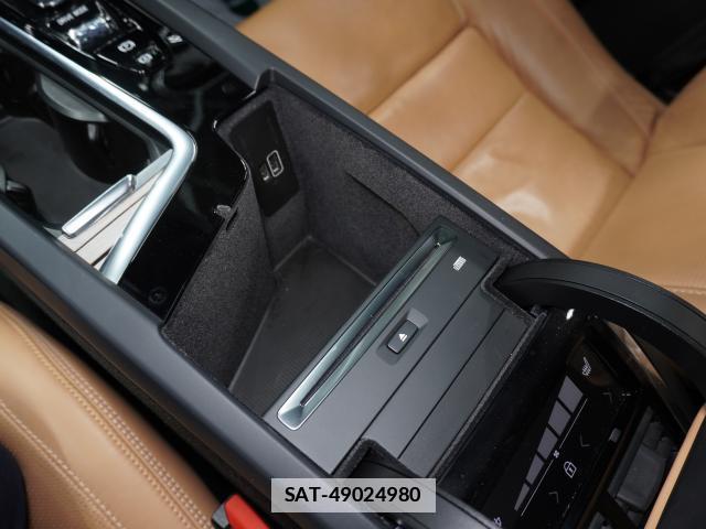 Volvo XC60 2017-11 7813733-9