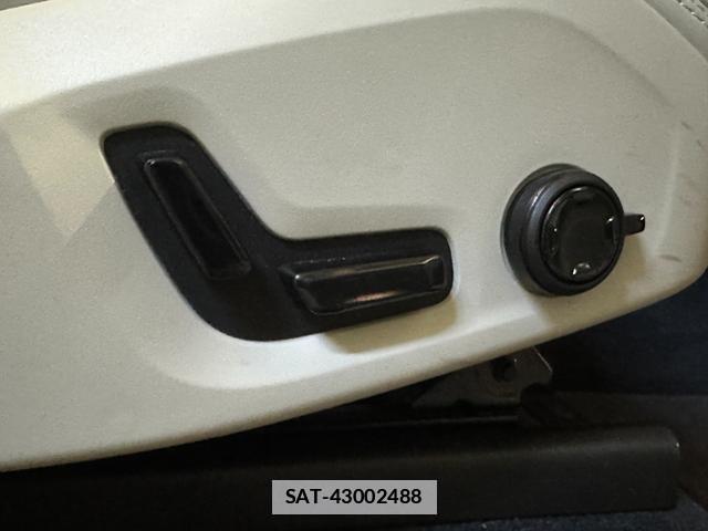 Volvo XC60 2020-12 7814114-18