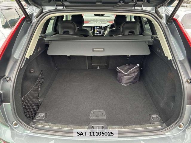 Volvo XC60 2021-07 7815169-5