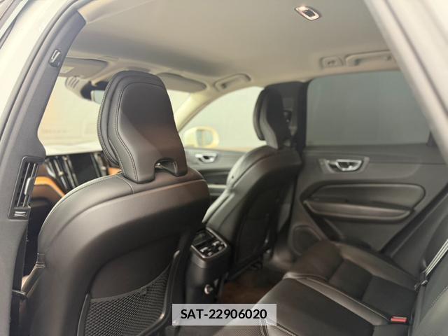 Volvo XC60 2018-08 7816876-16