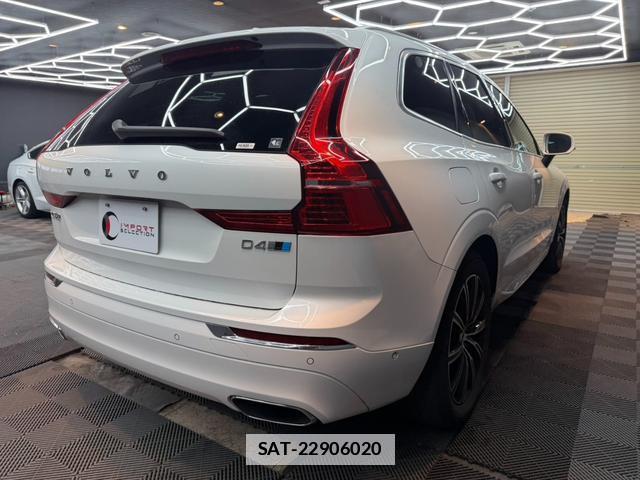 Volvo XC60 2018-08 7816876-6