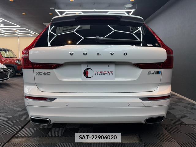 Volvo XC60 2018-08 7816876-7