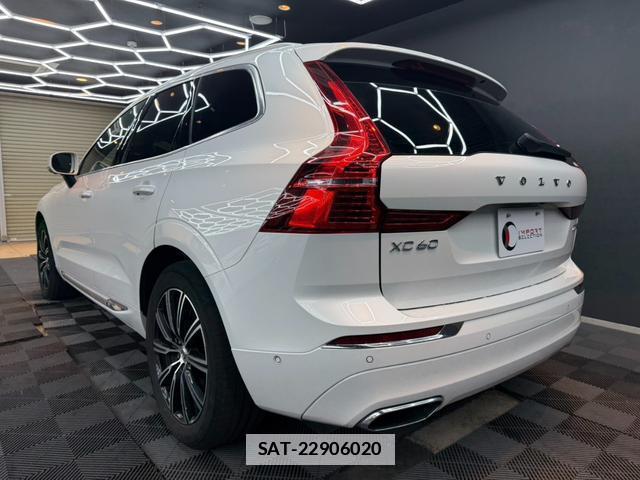 Volvo XC60 2018-08 7816876-8