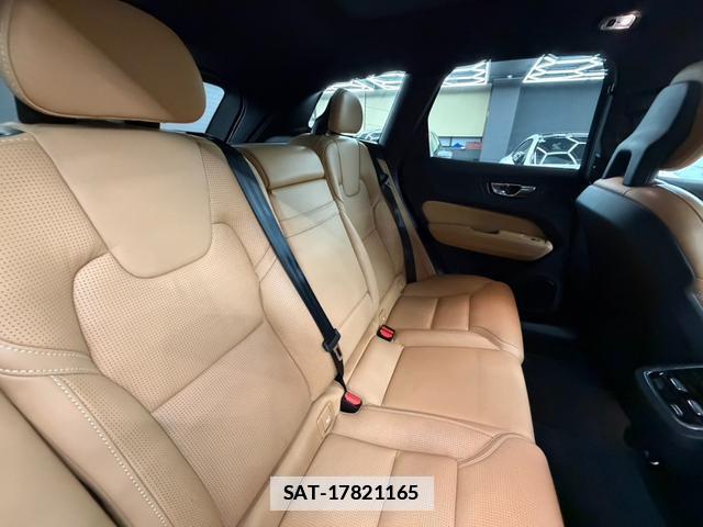 Volvo XC60 2017-12 7816888-2