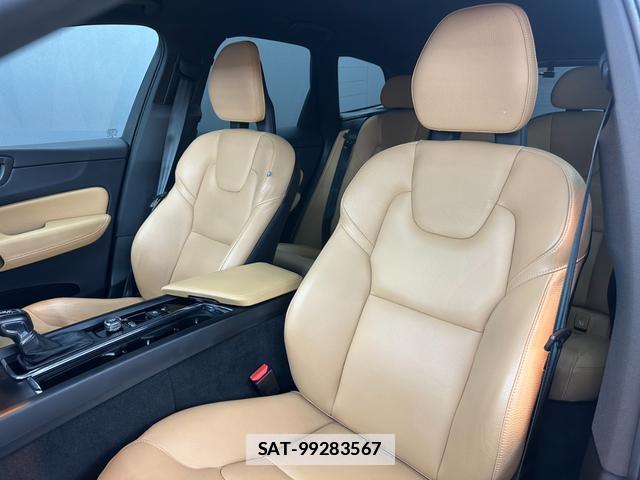 Volvo XC60 2017-12 7816918-1