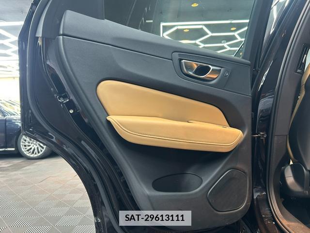 Volvo XC60 2021-02 7816922-14