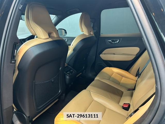 Volvo XC60 2021-02 7816922-5