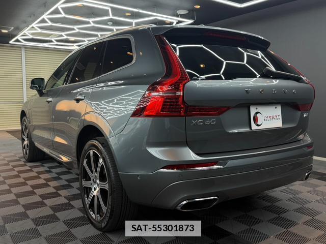 Volvo XC60 2018-03 7816924-12