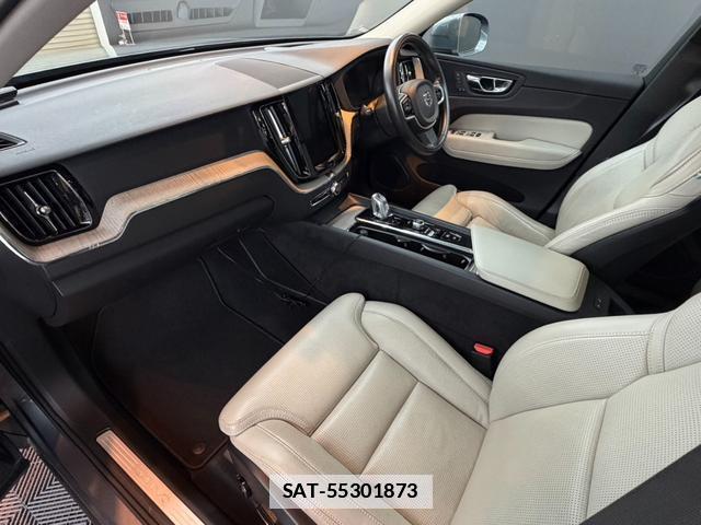 Volvo XC60 2018-03 7816924-5